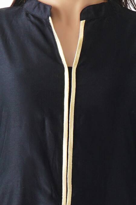 Shop_OMI_Black Chanderi Lace Mandarin Collar Solid Layered Kurta _Online_at_Aza_Fashions