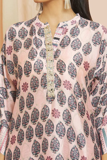 Buy Meghna Panchmatia Pink Silk Embroidery Mandarin Collar Mughal Print Kurta With Pant Online at Aza Fashions Buy_Meghna Panchmatia_Pink Silk Embroidery Mandarin Collar Mughal Print Kurta With Pant _Online_at_Aza_Fashions