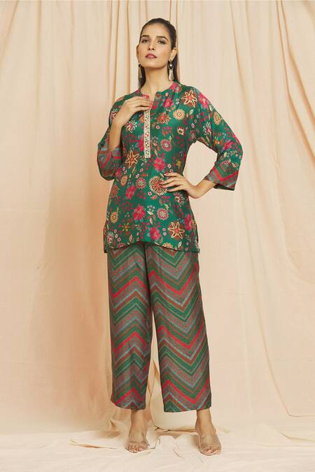Meghna Panchmatia_Green Silk Mirrors, Embroidery Mandarin Collar Digital Printed Top And Pant Set _Online_at_Aza_Fashions