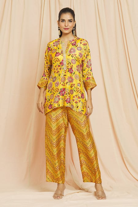 Meghna Panchmatia Yellow Silk Digital Print Royal Floral Mandarin Collar Top And Pant Set 