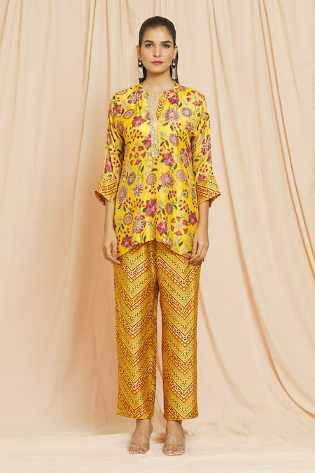 Meghna Panchmatia_Yellow Silk Embroidery, Mirrors Mandarin Collar Floral Print Top And Pant Set _at_Aza_Fashions