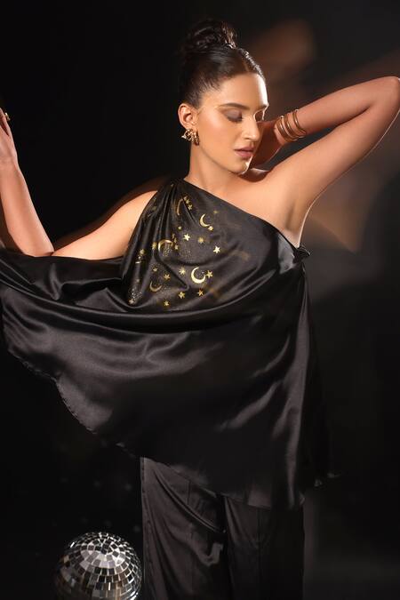 Kyra By Nina + Deepika Black Silk, Satin One Shoulder Talking To The Stars Hand Painted And Pant Set Online at Aza Fashions Kyra By Nina + Deepika_Black Silk, Satin One Shoulder Talking To The Stars Hand Painted And Pant Set _Online_at_Aza_Fashions