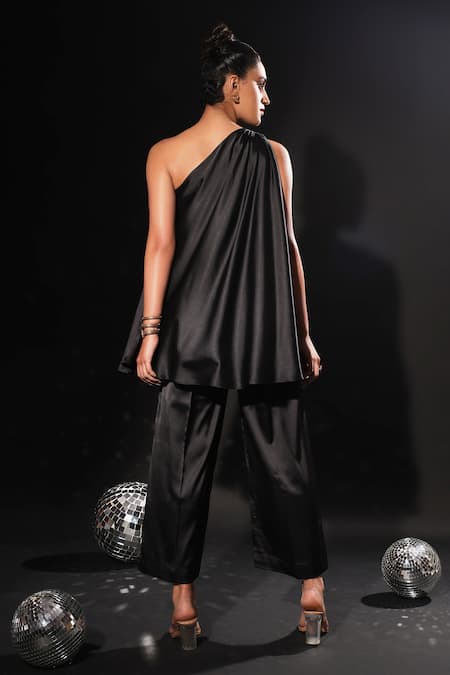 Shop Kyra By Nina + Deepika Black Silk, Satin One Shoulder Talking To The Stars Hand Painted And Pant Set at Aza Fashions Shop_Kyra By Nina + Deepika_Black Silk, Satin One Shoulder Talking To The Stars Hand Painted And Pant Set _at_Aza_Fashions