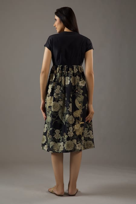 Shop Balance By Rohit Bal Grey Chanderi Silk, Cotton Embroidery Round Neck Floret Print Dress at Aza Fashions Shop_Balance By Rohit Bal_Grey Chanderi Silk, Cotton Embroidery Round Neck Floret Print Dress _at_Aza_Fashions