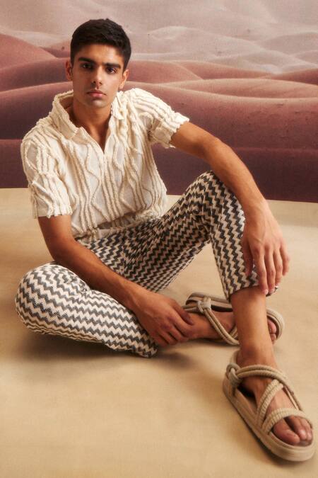 Buy Dash And Dot Black Cotton, Polyester Chevron Print Casual Trouser Buy_Dash And Dot_Black Cotton, Polyester Chevron Print Casual Trouser