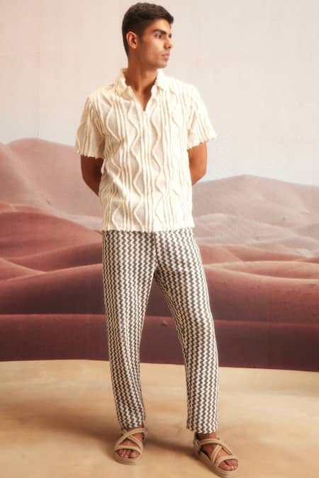 Shop_Dash And Dot_Off White Cotton Textured Organic T-shirt _Online_at_Aza_Fashions