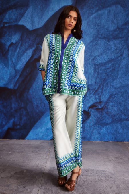 Buy_Dash And Dot_White Polyester Bandeau Neck Geometric Print Top And Pant Set 