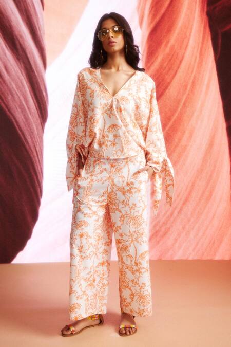 Buy_Dash And Dot_White Polyester V-neck Tropical Print Kaftan And Pant Set