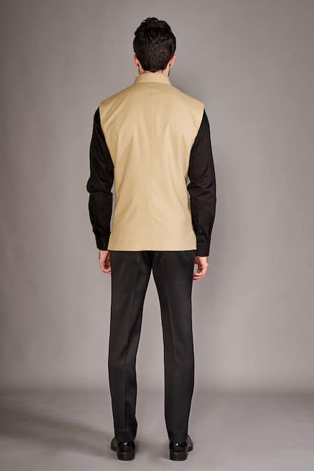 Arjuun Kilachand Beige Sleeveless Bundi With Shirt 