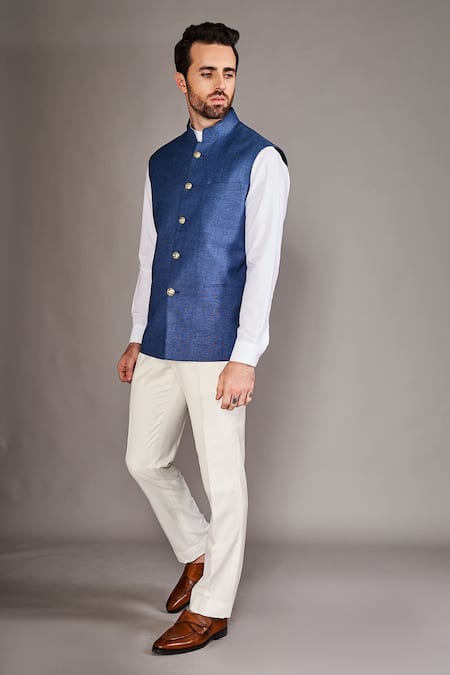Arjun Kilachand Blue Linen Solid Bundi With Shirt 