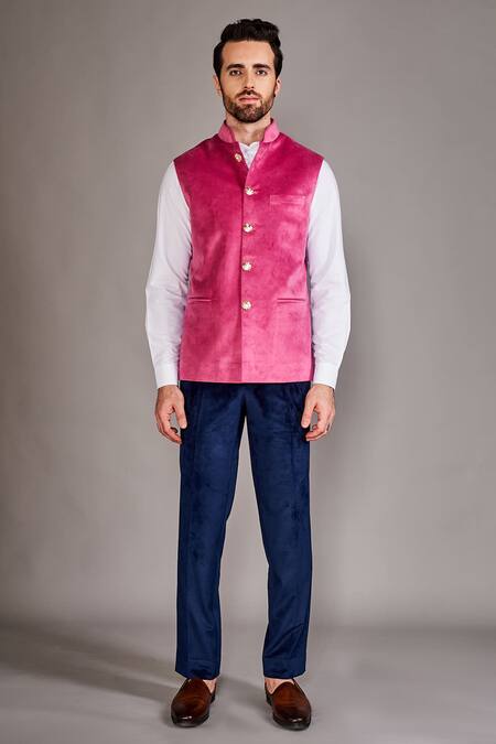 Arjuun Kilachand_Pink Velvet Embroidery Bundi And Shirt Set _Online_at_Aza_Fashions