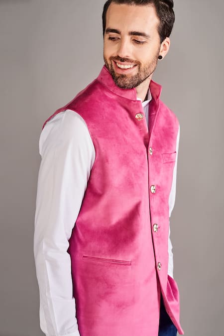 Buy_Arjuun Kilachand_Pink Velvet Embroidery Bundi And Shirt Set _Online_at_Aza_Fashions