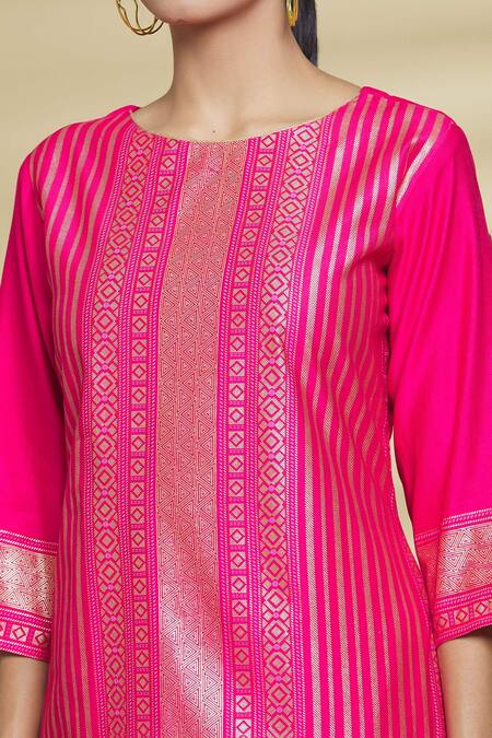 Shop_Samyukta Singhania_Pink , Organza, Satin Gota Patti, Geometrical Pattern Kurta Set_Online_at_Aza_Fashions