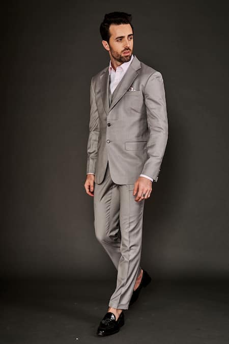 Arjuun Kilachand Grey Wool Plain Single Breasted Jacket And Pant Set Online at Aza Fashions Arjuun Kilachand_Grey Wool Plain Single Breasted Jacket And Pant Set _Online_at_Aza_Fashions