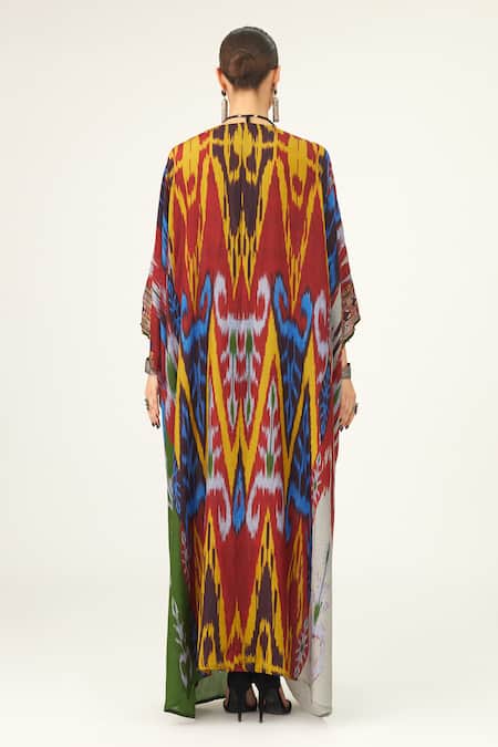 Shop Rajdeep Ranawat Yellow Silk Embroidery V-neck Imama V Kaftan at Aza Fashions Shop_Rajdeep Ranawat_Yellow Silk Embroidery V-neck Imama V Kaftan_at_Aza_Fashions