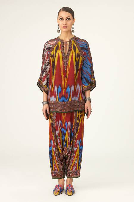 Rajdeep Ranawat Yellow Silk Beads Mandarin Collar Ramona Poncho Online at Aza Fashions Rajdeep Ranawat_Yellow Silk Beads Mandarin Collar Ramona Poncho_Online_at_Aza_Fashions
