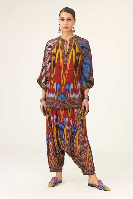 Buy Rajdeep Ranawat Yellow Silk Beads Mandarin Collar Ramona Poncho Online at Aza Fashions Buy_Rajdeep Ranawat_Yellow Silk Beads Mandarin Collar Ramona Poncho_Online_at_Aza_Fashions