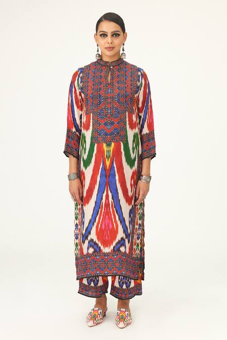 Rajdeep Ranawat_Multi Color Silk Embroidery Bandeau Neck Champa Abstract Print Kurta_Online_at_Aza_Fashions