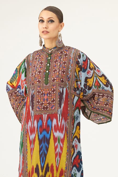 Rajdeep Ranawat Multi Color Silk Collared Gayatri Abstract Print Box Tunic Online at Aza Fashions Rajdeep Ranawat_Multi Color Silk Collared Gayatri Abstract Print Box Tunic_Online_at_Aza_Fashions