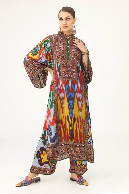 Buy Rajdeep Ranawat Multi Color Silk Collared Gayatri Abstract Print Box Tunic Online at Aza Fashions Buy_Rajdeep Ranawat_Multi Color Silk Collared Gayatri Abstract Print Box Tunic_Online_at_Aza_Fashions