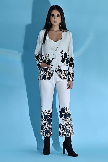 Jyoti Sachdev Iyer White Cotton, Bamboo Embroidery Sweetheart Floral Print Jacket And Trouser Set 