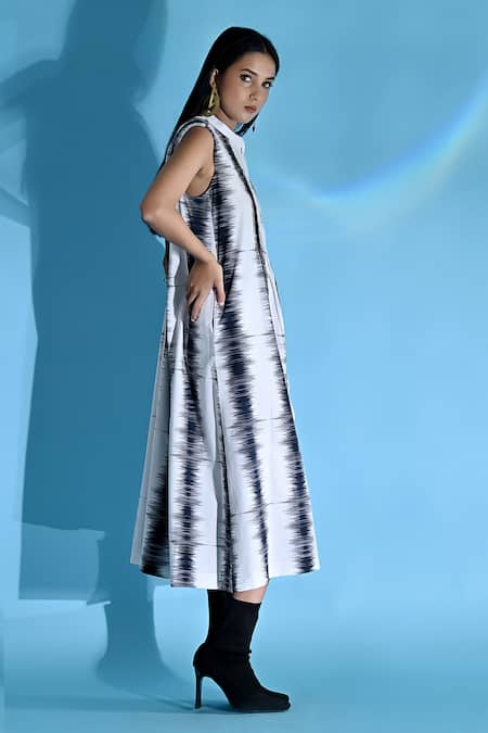Jyoti Sachdev Iyer_White Cotton Bandeau Neck Abstract Print Pintuck Dress _Online_at_Aza_Fashions