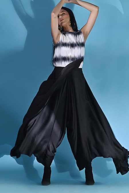 Jyoti Sachdev Iyer White Cotton Round Neck Printed Top And Flared Trousers Set 