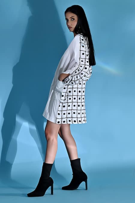 Buy_Jyoti Sachdev Iyer_White Bamboo V-neck Geometric Print Dress _Online_at_Aza_Fashions