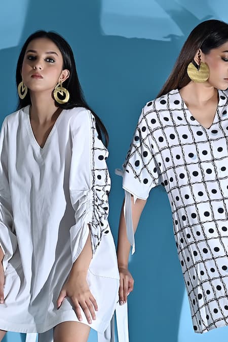 Jyoti Sachdev Iyer_White Bamboo V-neck Geometric Print Dress _at_Aza_Fashions