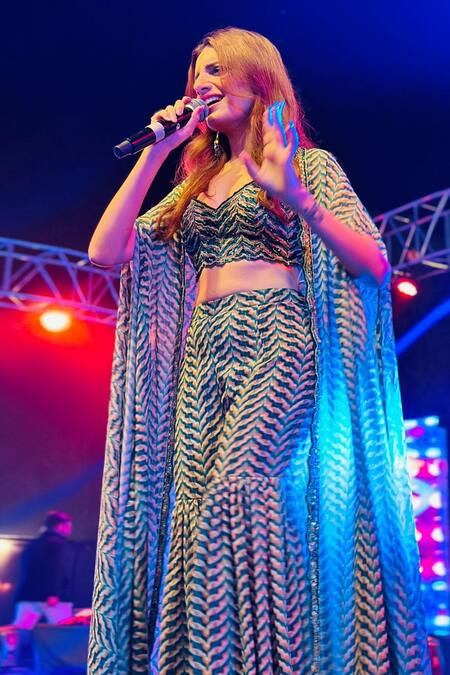 Buy Divya Aggarwal Purple Georgette Printed Bustier Sweetheart Neck Aubree Cape Sharara Set Online at Aza Fashions Buy_Divya Aggarwal_Purple Georgette Printed Bustier Sweetheart Neck Aubree Cape Sharara Set _Online_at_Aza_Fashions