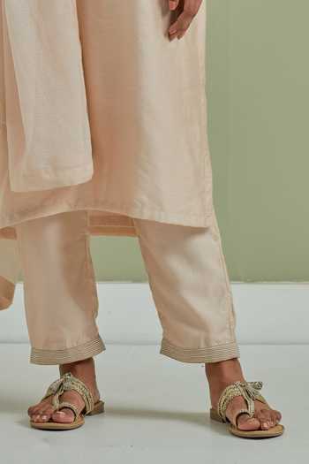 Buy_Priya Chaudhary_Beige Chanderi Silk, Kota Doria Embroidery Split V-neck Floral Kurta Set _Online_at_Aza_Fashions