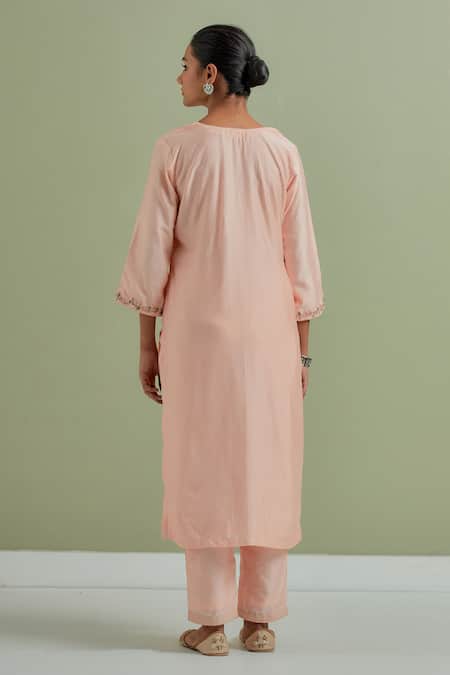 Shop_Priya Chaudhary_Peach Chanderi Silk Embroidered Floral Notched Tunic _at_Aza_Fashions