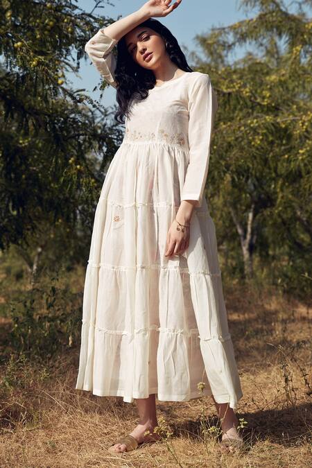 Palak Khandelwal Ivory Cotton, Silk Embroidery Round Neck Tiered Dress Online at Aza Fashions Palak Khandelwal_Ivory Cotton, Silk Embroidery Round Neck Tiered Dress _Online_at_Aza_Fashions