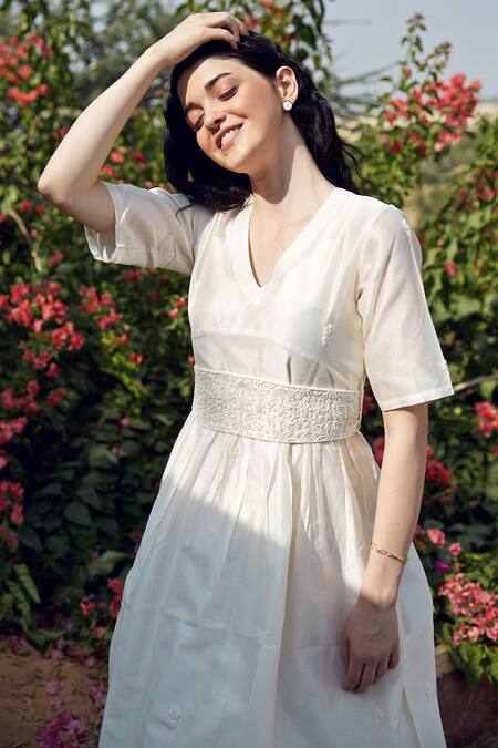 Palak Khandelwal Ivory Chanderi Embroidery V-neck V Dress Online at Aza Fashions Palak Khandelwal_Ivory Chanderi Embroidery V-neck V Dress _Online_at_Aza_Fashions
