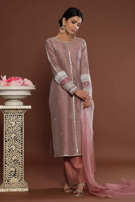 Palak Khandelwal Pink Chanderi, Organza Cut Work, Pearls Round Sleeve Embroidered Kurta Pant Set Online at Aza Fashions Palak Khandelwal_Pink Chanderi, Organza Cut Work, Pearls Round Sleeve Embroidered Kurta Pant Set _Online_at_Aza_Fashions