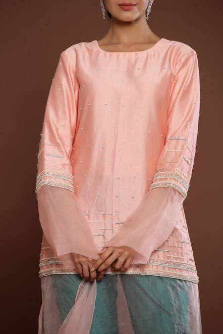 Palak Khandelwal Peach Chanderi, Organza Pearls, Stones Round Embroidered Straight Kurta Pant Set at Aza Fashions Palak Khandelwal_Peach Chanderi, Organza Pearls, Stones Round Embroidered Straight Kurta Pant Set _at_Aza_Fashions