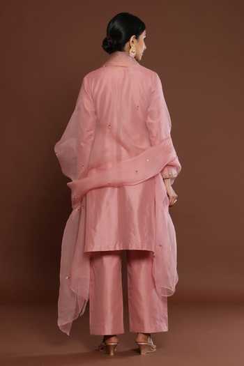 Shop Palak Khandelwal Pink Chanderi, Organza Embroidery Round Neck Resham Kurta Pant Set at Aza Fashions Shop_Palak Khandelwal_Pink Chanderi, Organza Embroidery Round Neck Resham Kurta Pant Set _at_Aza_Fashions