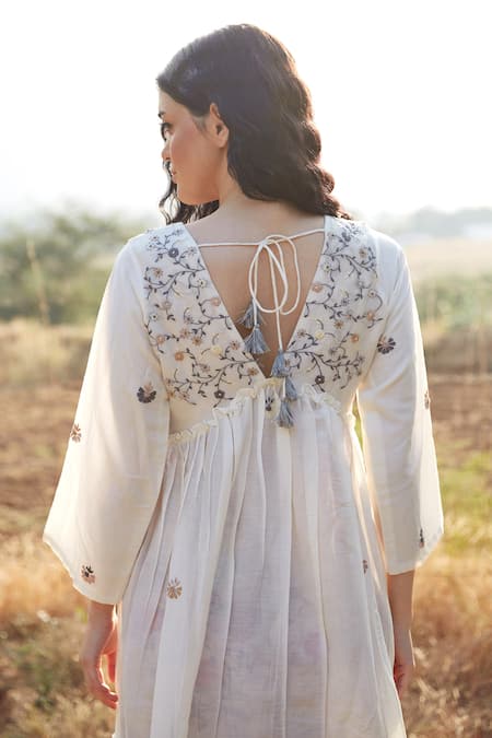 Shop Palak Khandelwal Ivory Cotton, Silk Pearls, Embroidery V-neck Dress at Aza Fashions Shop_Palak Khandelwal_Ivory Cotton, Silk Pearls, Embroidery V-neck Dress _at_Aza_Fashions