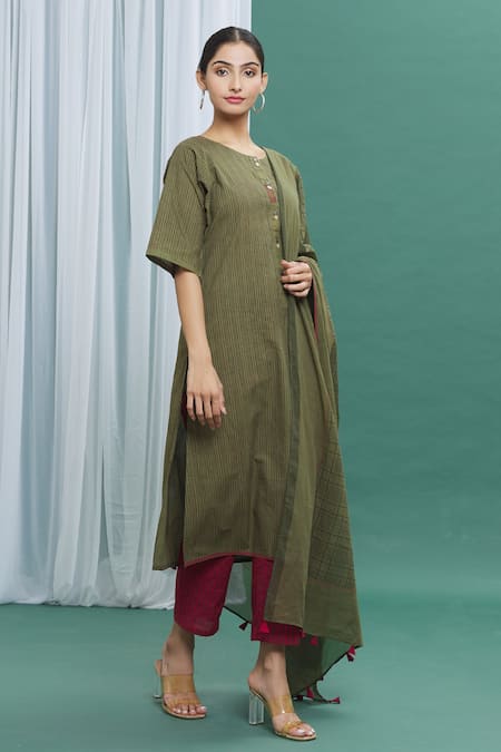 Buy Banana Labs Green Cotton Stripe Round Printed Kurta Set Online at Aza Fashions Buy_Banana Labs_Green Cotton Stripe Round Printed Kurta Set _Online_at_Aza_Fashions
