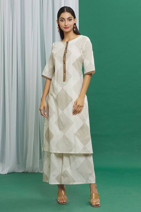 Buy_Banana Labs_White Cotton Round Neck Printed Kurta And Palazzo Set _Online_at_Aza_Fashions