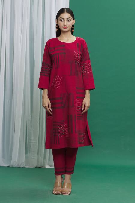 Buy_Banana Labs_Red Cotton Tassels Round Neck Abstract Print Kurta Set _Online_at_Aza_Fashions