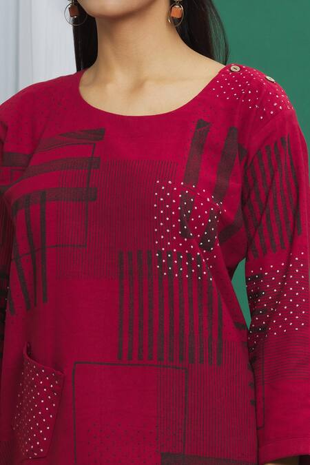 Banana Labs_Red Cotton Tassels Round Neck Abstract Print Kurta Set _at_Aza_Fashions