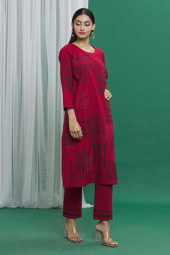 BANANA labs_Red Cotton Round Neck Abstract Print Kurta And Pant Set _at_Aza_Fashions