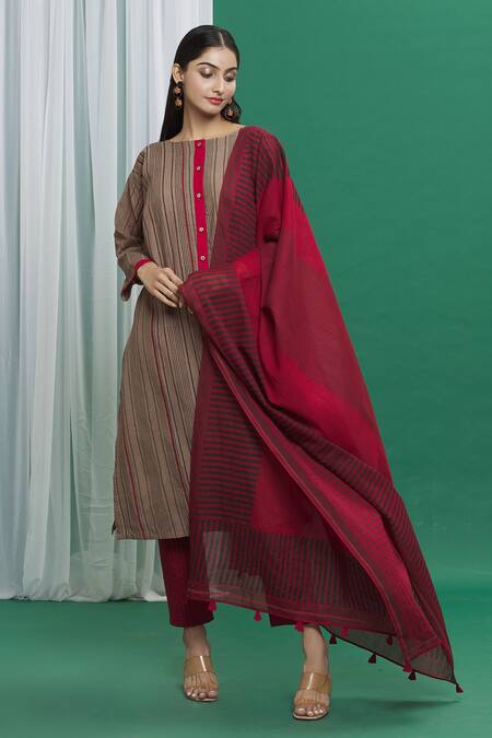 Buy_Banana Labs_Brown Cotton Tassels Round Neck Stripe Printed Kurta Set _Online_at_Aza_Fashions