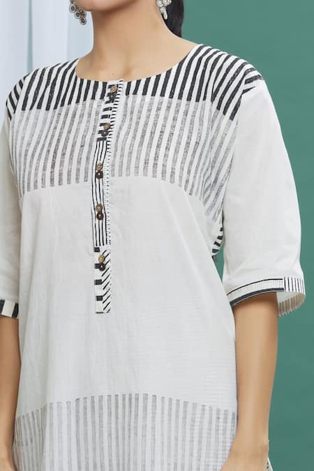 Shop_Banana Labs_Black Cotton Printed Stripe Round Straight Kurta Set _Online_at_Aza_Fashions