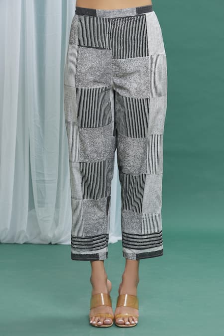 Shop_Banana Labs_Black Cotton Geometric Round Kurta And Pant Set _Online_at_Aza_Fashions