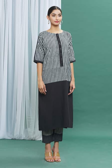 Buy_Banana Labs_Black Cotton Geometric Round Straight Kurta And Pant Set _Online_at_Aza_Fashions