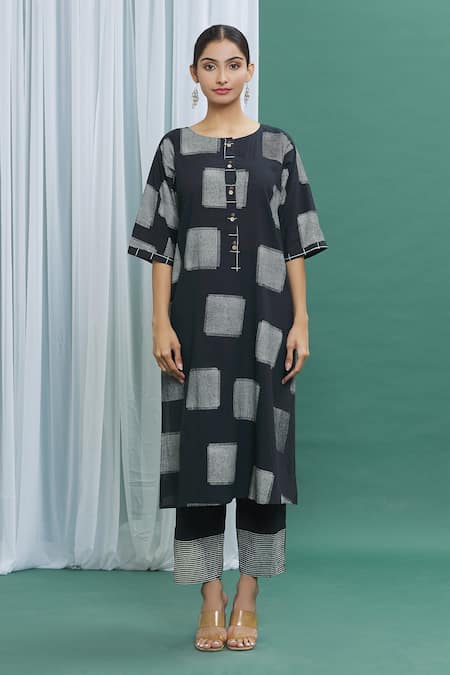 Banana Labs_Black Cotton Geometric Round Straight Kurta And Pant Set _Online_at_Aza_Fashions