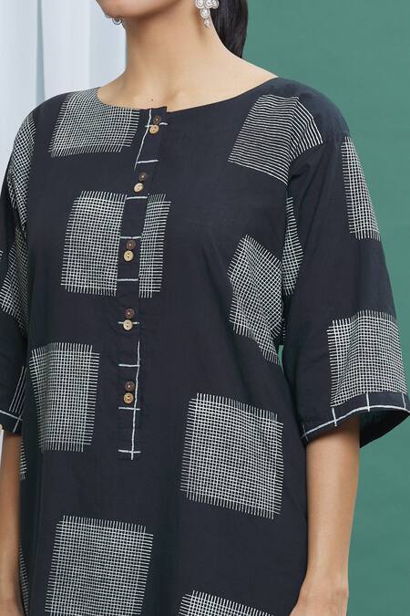 Shop_Banana Labs_Black Cotton Geometric Round Straight Kurta And Pant Set _Online_at_Aza_Fashions