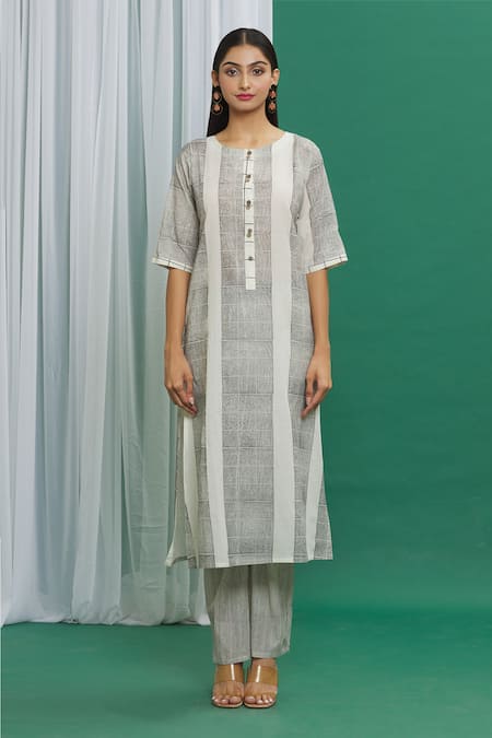 Banana Labs_Black Cotton Round Neck Geometric Print Kurta Set _Online_at_Aza_Fashions